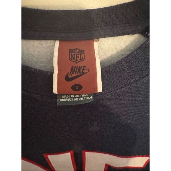 RARE Nike NFL New England Patriots Embroidered “NE”Crew Neck Sweatshirt - Small - Picture 11 of 15